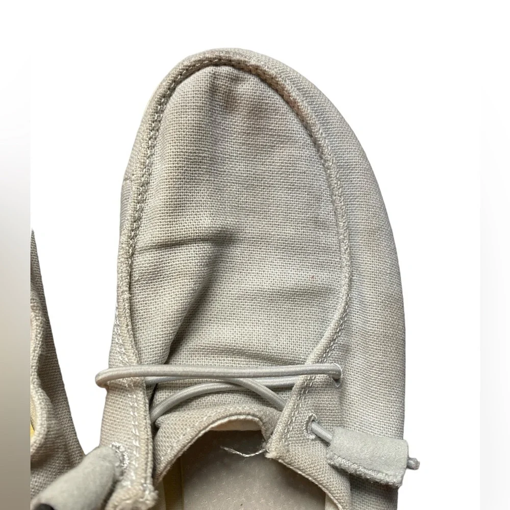Hey Dude Women's Size 6 (Youth 5) Light Gray Chambray Loafers - Picture 2 of 8